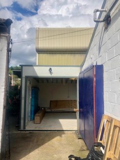 We are pleased to offer this WORKSHOP WITH SMALL YARD SPACE TO LET. Situated close to public transport links. FAST BROADBAND SPEED ACHIEVABLE. The space benefits from having use of brand new communal toilets onsite. Site close to M25 and allows easy....