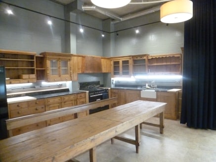 This ground floor corner sited unit has amazing natural light with floor to ceiling windows (approx. 4 meter height) and street frontage for presence and advertising This property also benefits from security shutters on all of the windows. Internally...
