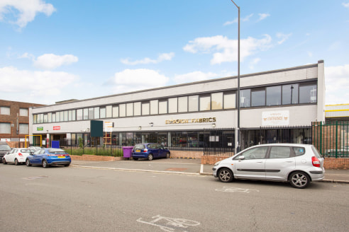 A ground floor open plan office with lots of natural light. The property may also suit showroom and trade counter occupiers.