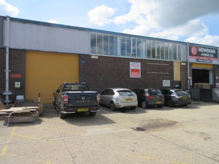 Mid terrace industrial/warehouse unit