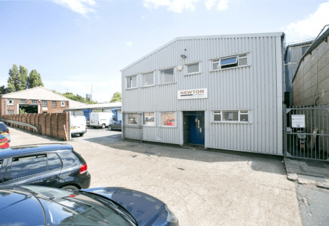 Semi detached warehouse with first floor offices to let