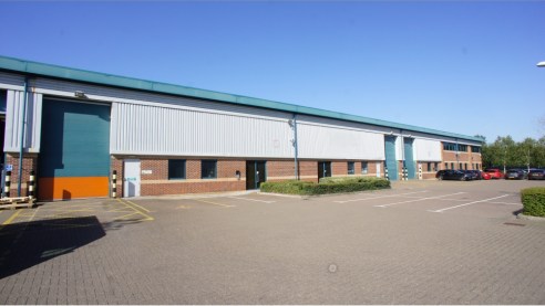 Rushy Platt Industrial Estate is an established and successful employment area well located within the town. Junction 16 of the M4 motorway is approximately 2 miles to the west and the Estate benefits from a dual carriageway access via Great Western...