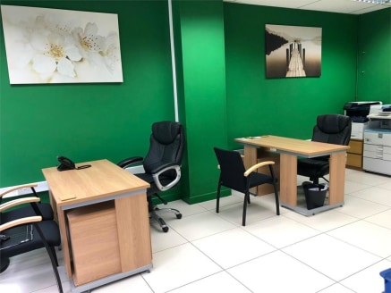 Desk and office space available at very reasonable fully inclusive rates in a bright unit in Harrow Weald, close to shops and...