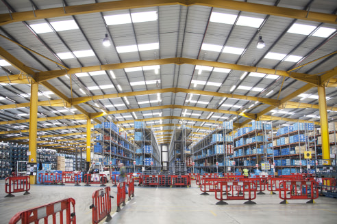 The units comprise part of the main development of

high bay industrial units located close to the main

Tyne Dock entrance of the Port of Tyne at the junction

of the A194 Newcastle Road and Commercial Road,

South Shields.

Communication links are...