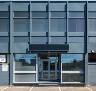 Molesey Road - KT12