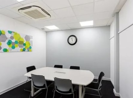 An established, premium, multi-let facility ran by Regus GB who operate 3000 centers across 120 countries, providing office spaces of various sizes, meeting rooms and virtual offices.<br><br>This premises offers your business a prestigious and profes...