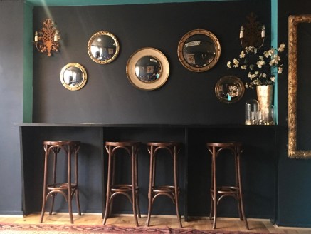 STUNNING CAFE FOR SALE ON THE VIBRANT CHISWICK HIGH ROAD!!! This 'ready to go' A1 cafe, on the ever popular Chiswick High Road, is available immediately. The property boasts a stunning finish throughout and comes with fixtures and fittings included.....