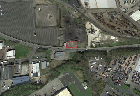 The site comprises a gated hardstanding secure compound and small workshop, with potential to expand, with clad walls and roof and WC facilities. 

The site offers a workshop of 1,415 sq ft on a site area of 10,462 sq ft.