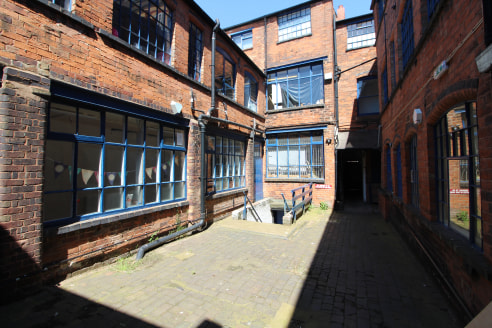 Basement Storage in the Jewellery Quarter - Total GIA - 485 ft2 (45.05...