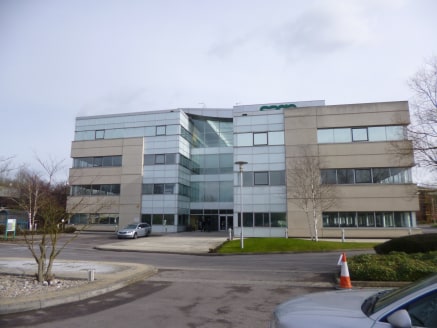 200 Berkshire Place is a four storey office building with an impressive full height atrium, set in an attractive landscaped grounds. The building is home to HPE, Sage, Amdocs and Resideo and is located a short walk from the additional amenities at Wi...