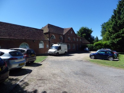 The Coach House is conveniently located at Dummer at Kempshott Park adjacent to Dummer Golf Club in a rural setting