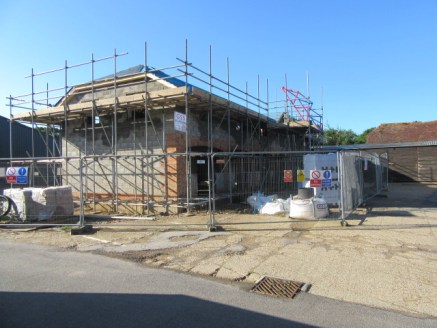 PRE-LET ENQUIRIES INVITED FOR NEW RETAIL UNITS - FROM 763 SQ FT UP TO 1,624 SQ FT - The building under construction lies at the centre of a multi-occupied courtyard development, comprising storage barns, offices, artisan workshops and retail units. T...