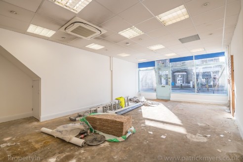 131.66 Square metres (1417 Sq.Ft). Ground floor commercial unit opposite East Dulwich station, this popular parade offer endless opportunities. We understand planning is A1, A2 and D1. New 15 Year Lease available....
