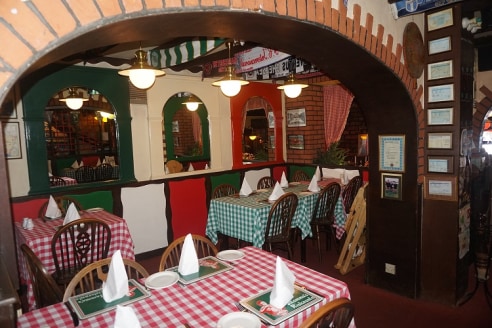 An old established Italian Restaurant that has been family owned and trading in Blackpool since 1980. Traditional Restaurant with checked table cloths, straw clad Chianti bottles and lots of red, white and green with brick alcoves adding to its ambie...