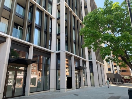 Harrow Square is a new landmark development comprising 318 luxury apartments with ground floor commercial units forming a central public square and Harrow's new library. The 6 commercial units are spread between two blocks and offer self contained sp...