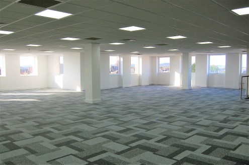 Fully refurbished. Parking Ratio 1:300 sq ft. Open Plan. Prominant Building.