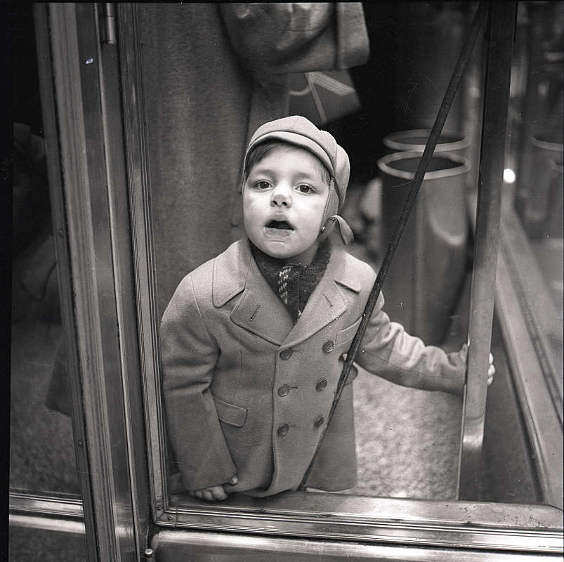 Street Photography 1940s –1950s - Harold Feinstein Archive