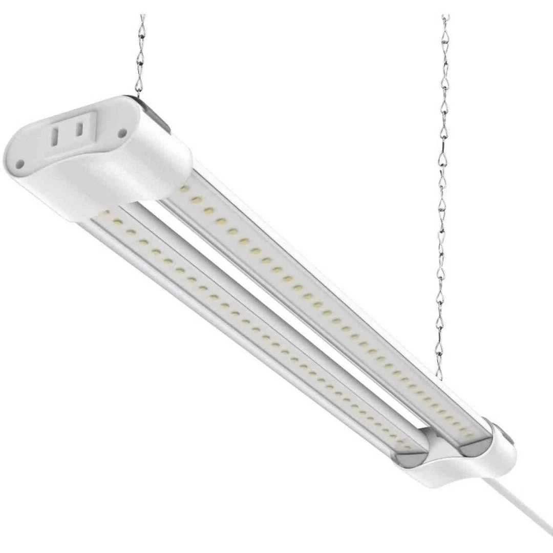 Good Earth Lighting UC1272 WHG 18LF0 G 15W LED Plug in Plant Light