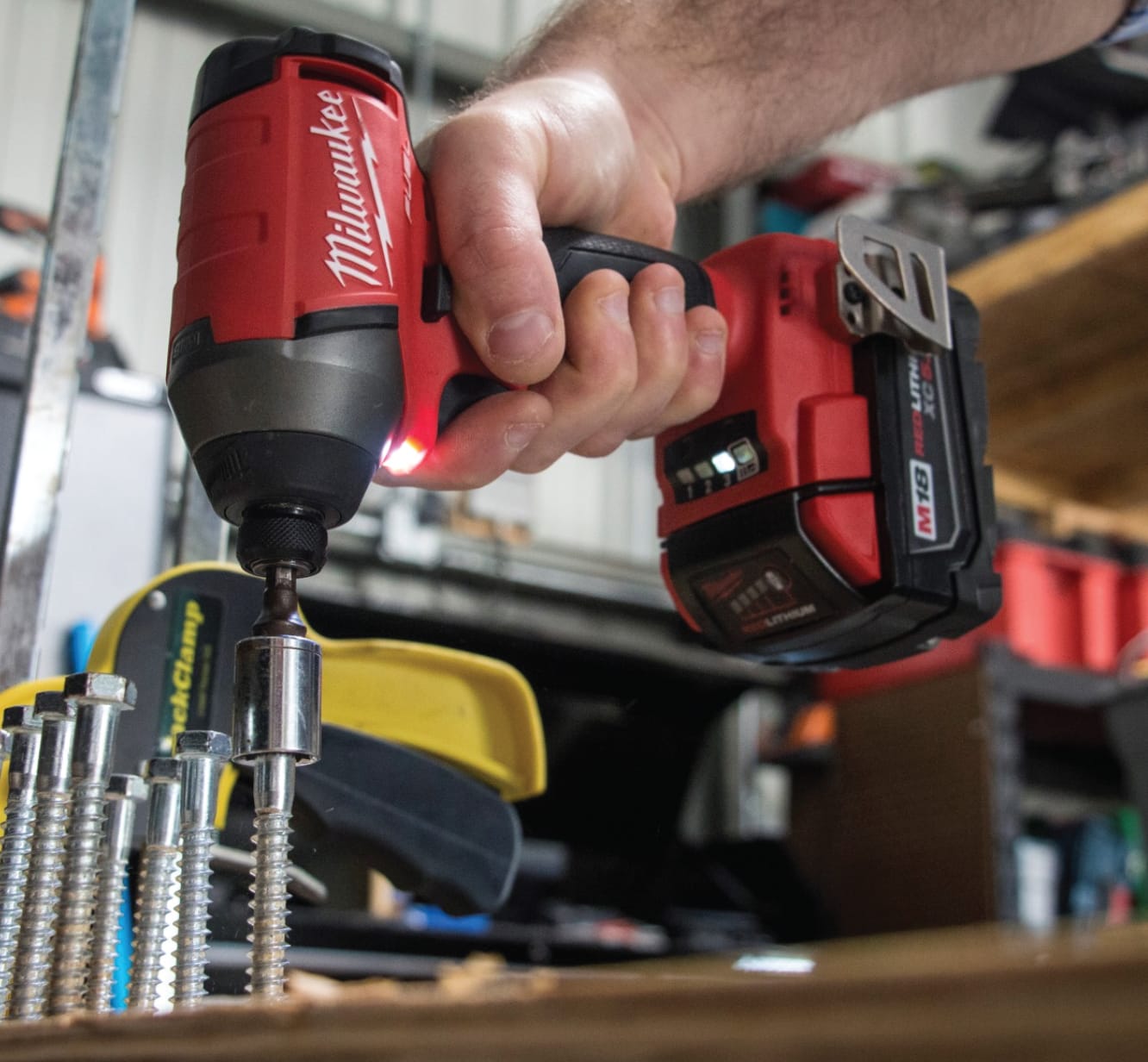 Повер инструмент. Milwaukee Power Tools. Milwaukee v18 DD. Milwaukee 4932430. Milwaukee m1526.