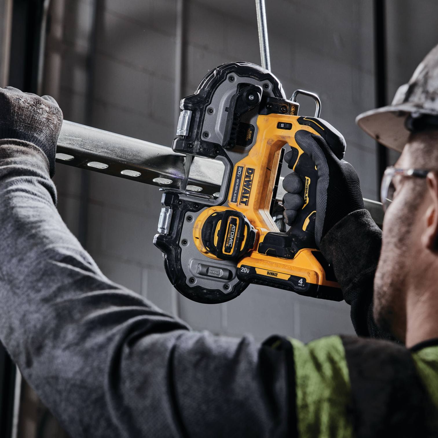 DeWalt 20V MAX* Cordless 1-3/4 in. Compact Band Saw | Hartville