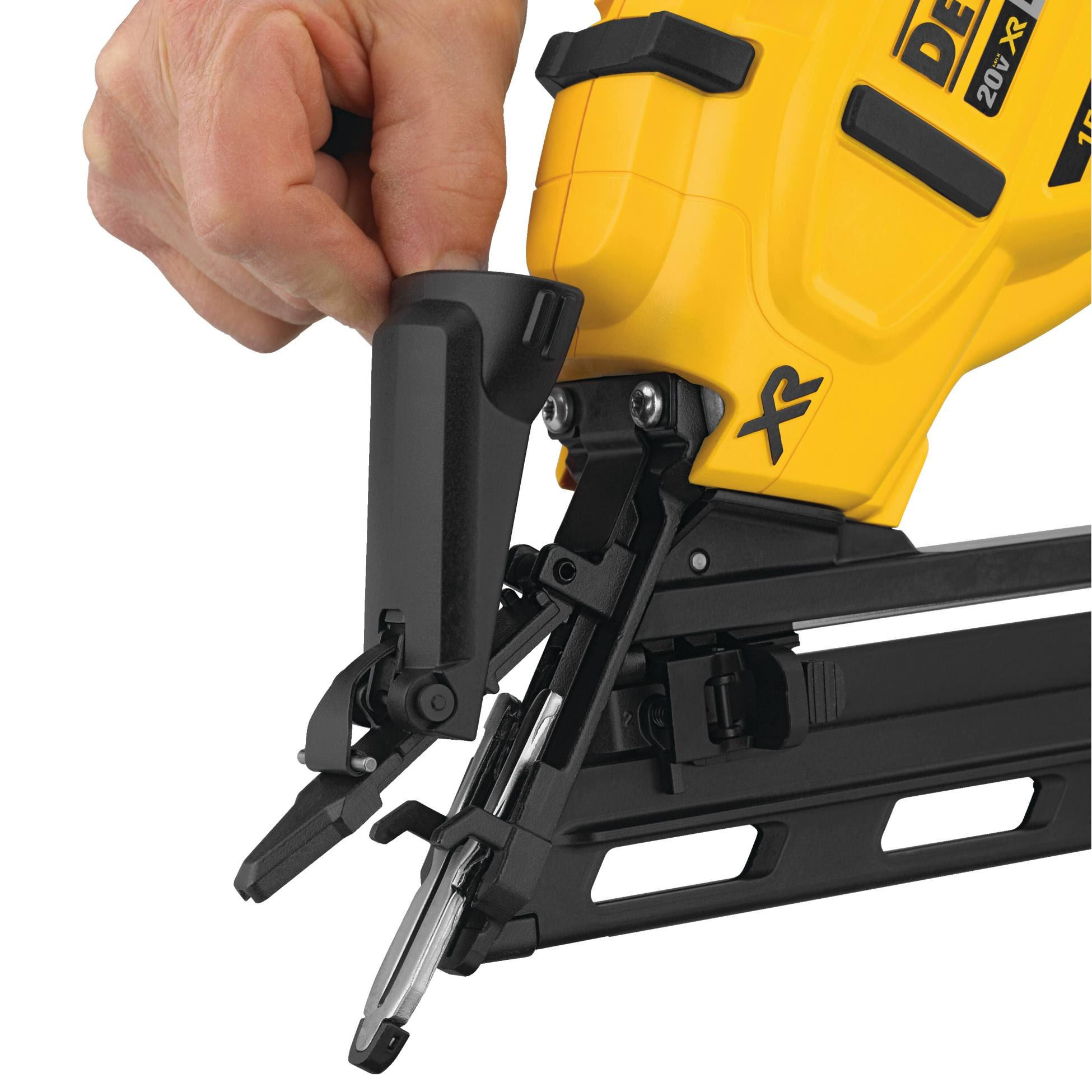 DEWALT 20V MAX XR 15-Ga Cordless Angled Finish Nailer Kit Hartville  Hardware