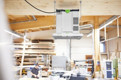 Universal mounting