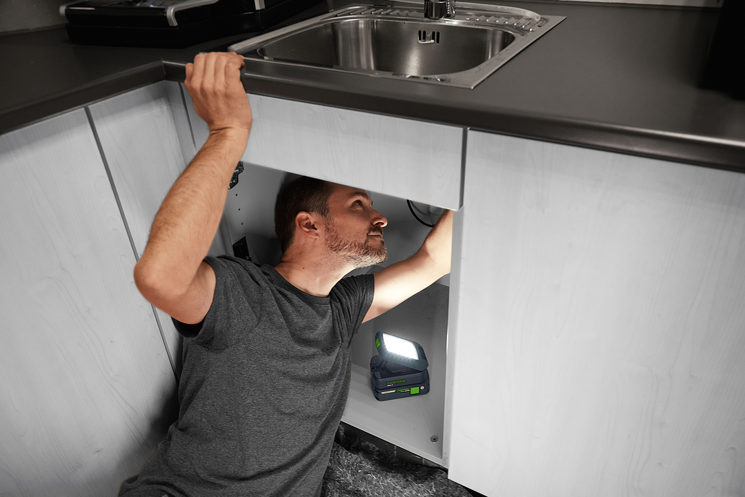 Adapts to your work – even in tight spaces