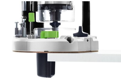 Retractable, Spring-Loaded 360º Dust Shroud
