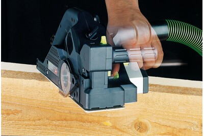 Thumb-lock depth control