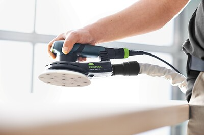 Improves your sanding experience because nothing drags.