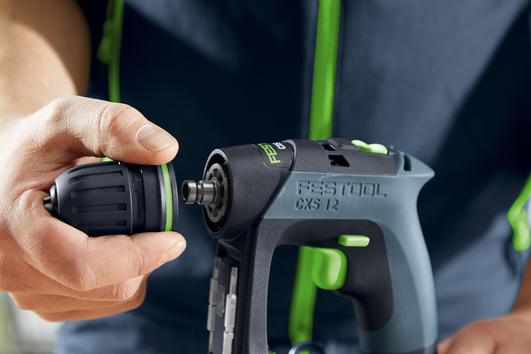 Chuck for standard tools