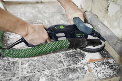 Adjustable auxiliary handle