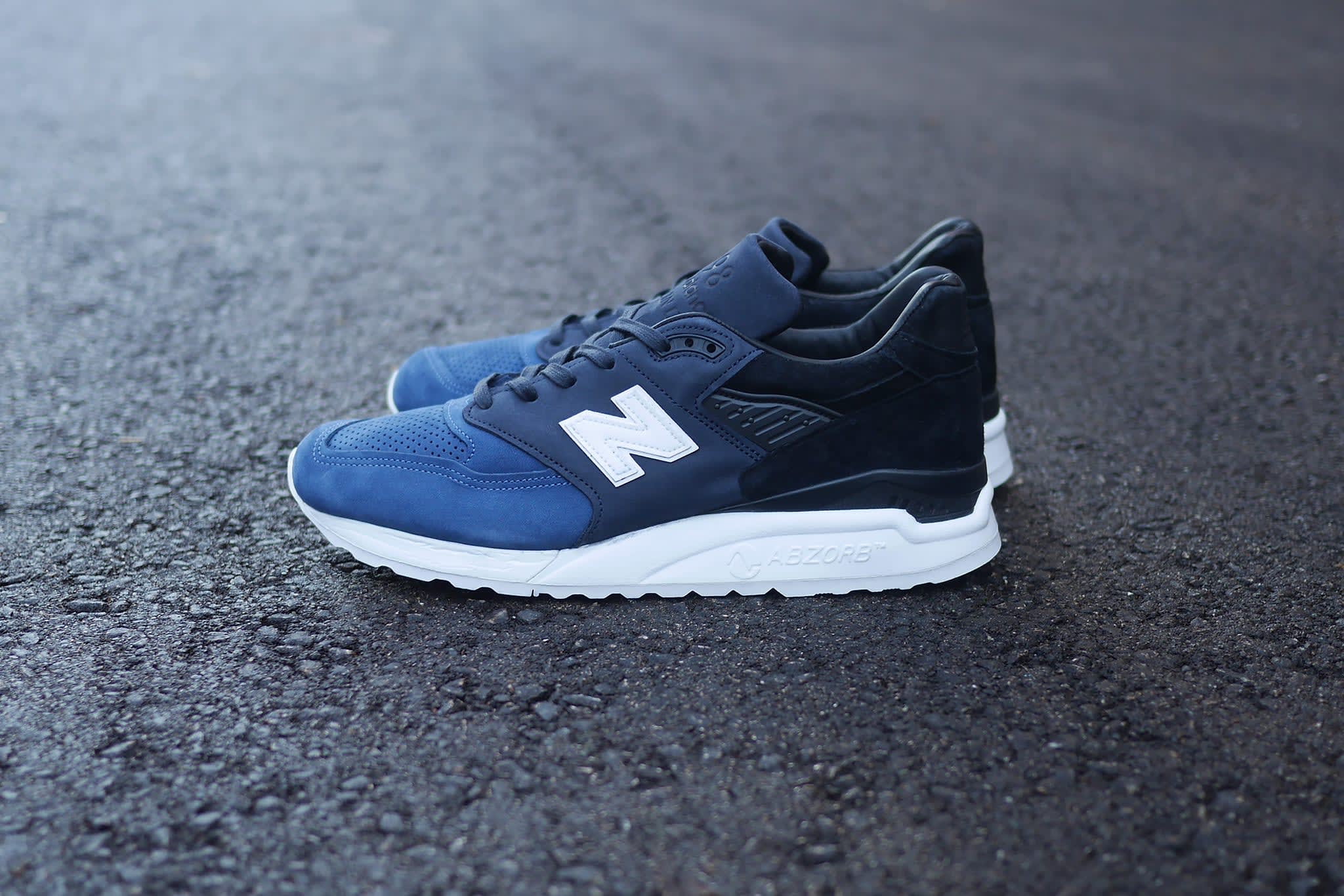 new balance city never sleeps