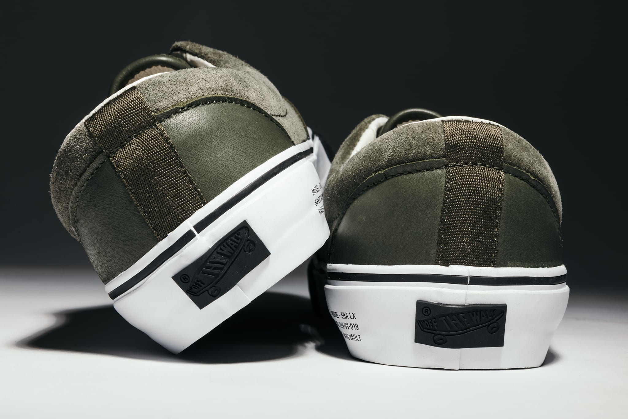 年間ランキング6年連続受賞 Vans 入手困難 関税込 Vault Vans スニーカー レア スニーカー Sk8 Hi Gore Tex X スニーカー