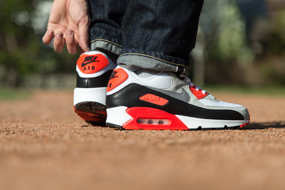 air max 90 infrared og on feet