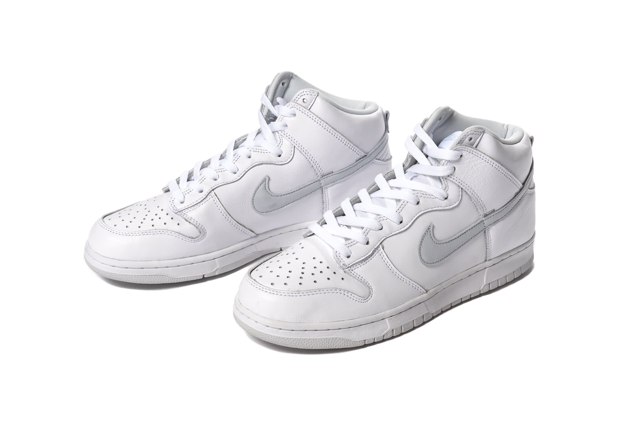 Nike Dunk Hi SP "Pure Platinum" | Release Date: Release Date: 11.13.20 | HAVEN