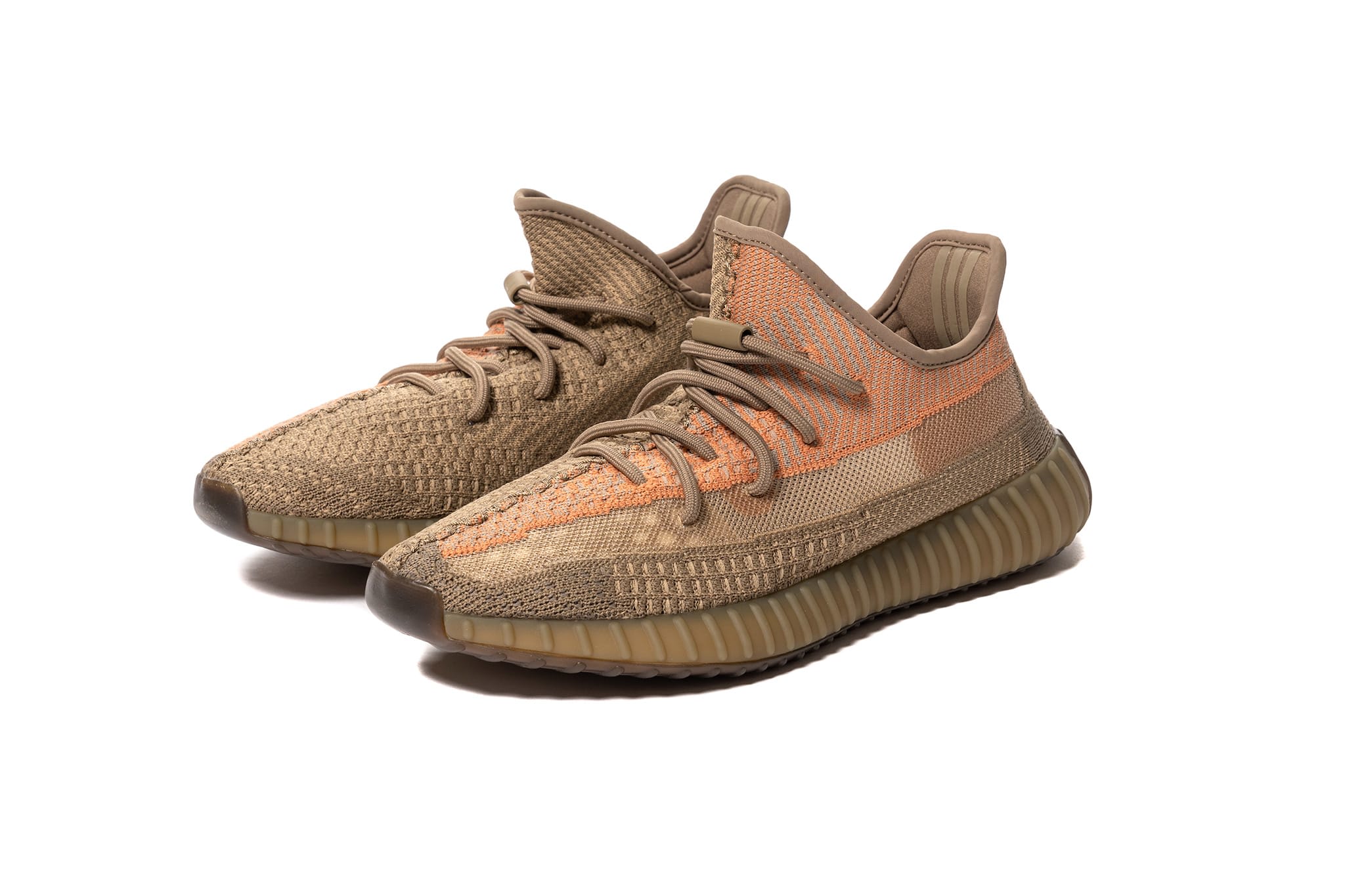 yeezy 350 v2 sand