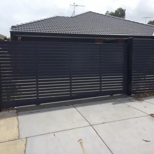 automatic electric sliding gate steel and timber - Haven Fencing