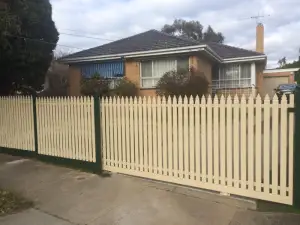 automatic sliding gates Melbourne steel pickets