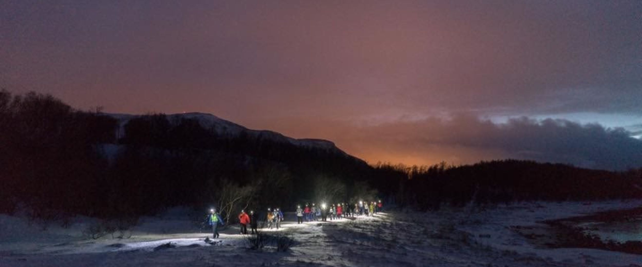 Coastal walk in the dark on a winter day. Photo: Meike Zylmann