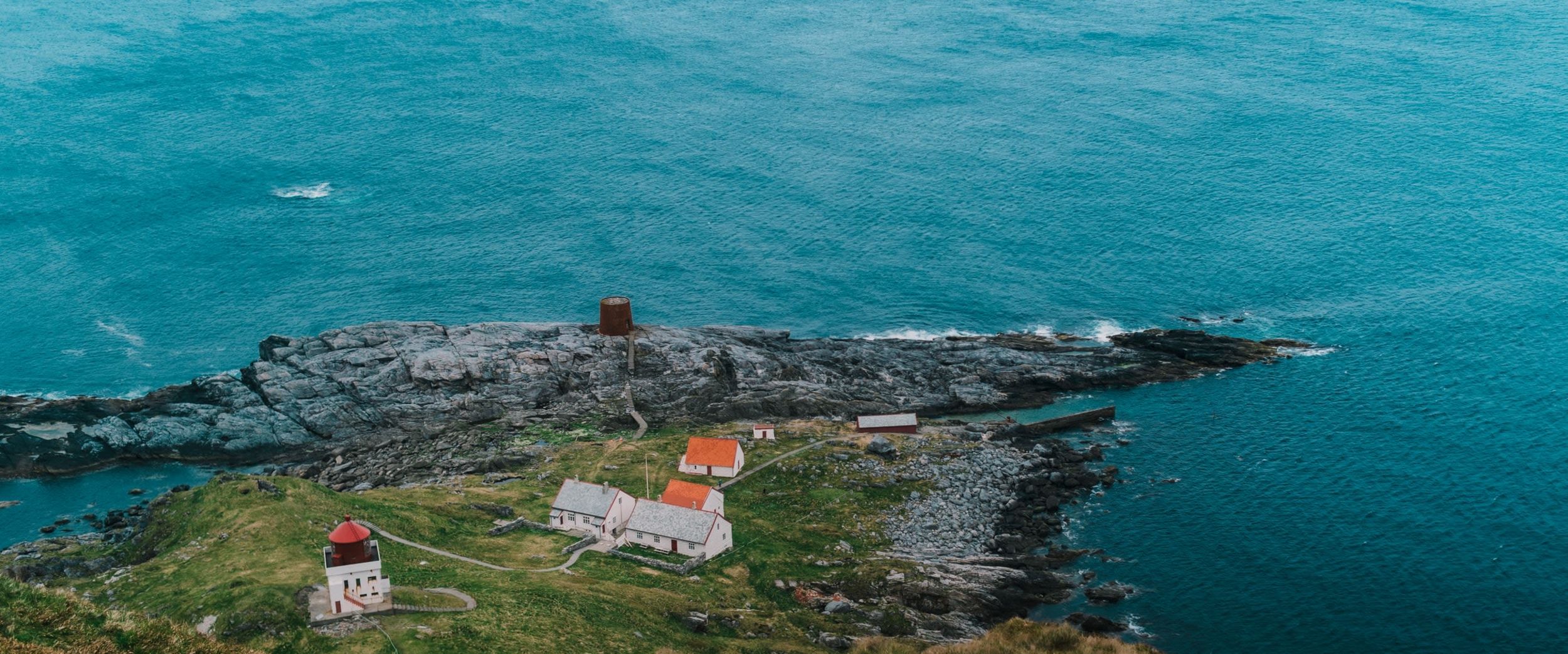 Runde light house, Photo: Torbjørn Sandbakk, Unsplash