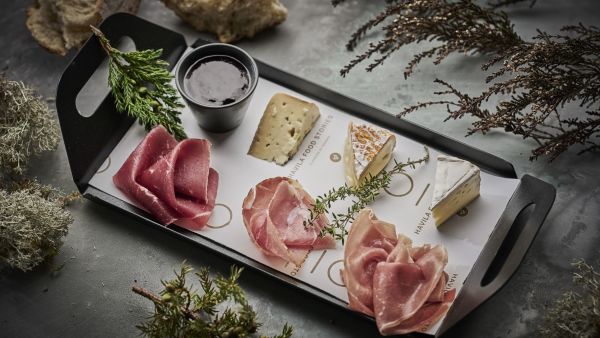 Havila Food Stories snack plate, photo by Tom Haga