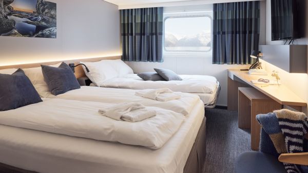 Seaview Cabin with sofa bed photo Johan Holmquist