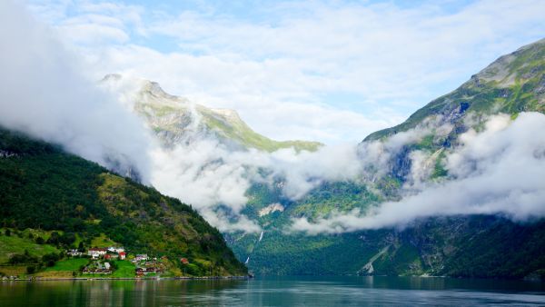 geiranger fjord