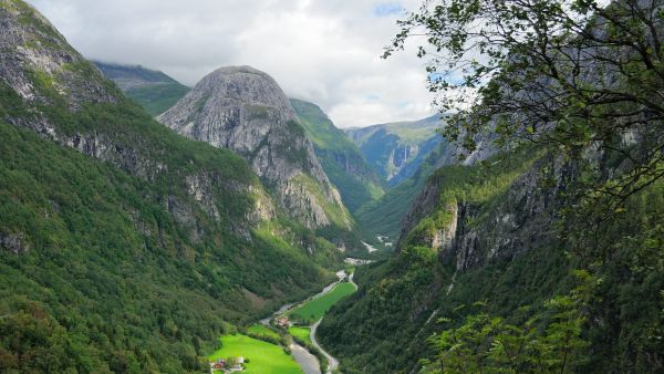 havila land program norway in a nutshell nærøydalen valley stalheim 