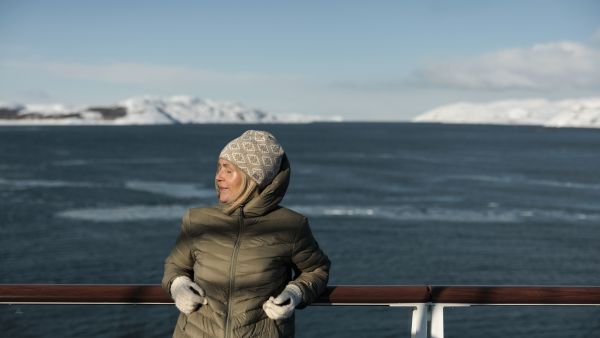 solo traveler on outside deck