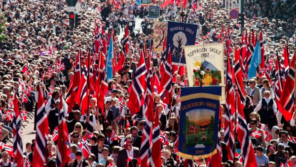 Norway's national day, May 17th. Celebration in Oslo. Photo: Asgeir Helgestad, visitnorway.com