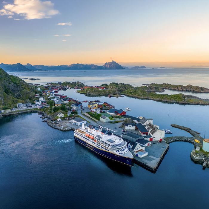 Stamsund Havila Voyages