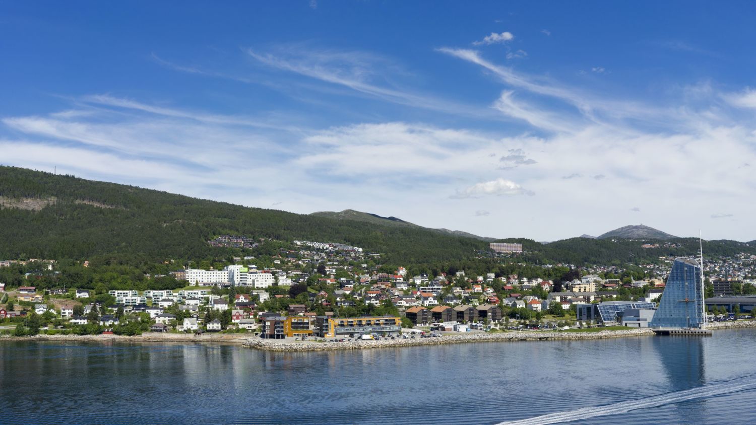 Molde seen from the seaside. 