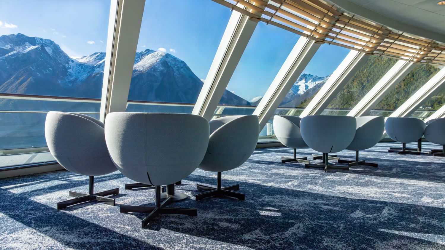 havblikk bar and lounge havila voyages